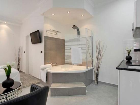 Фото Residence Suites Hotel