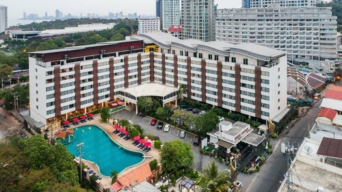 Гостиница Mountain Beach Resort & Convention Center в Паттайе