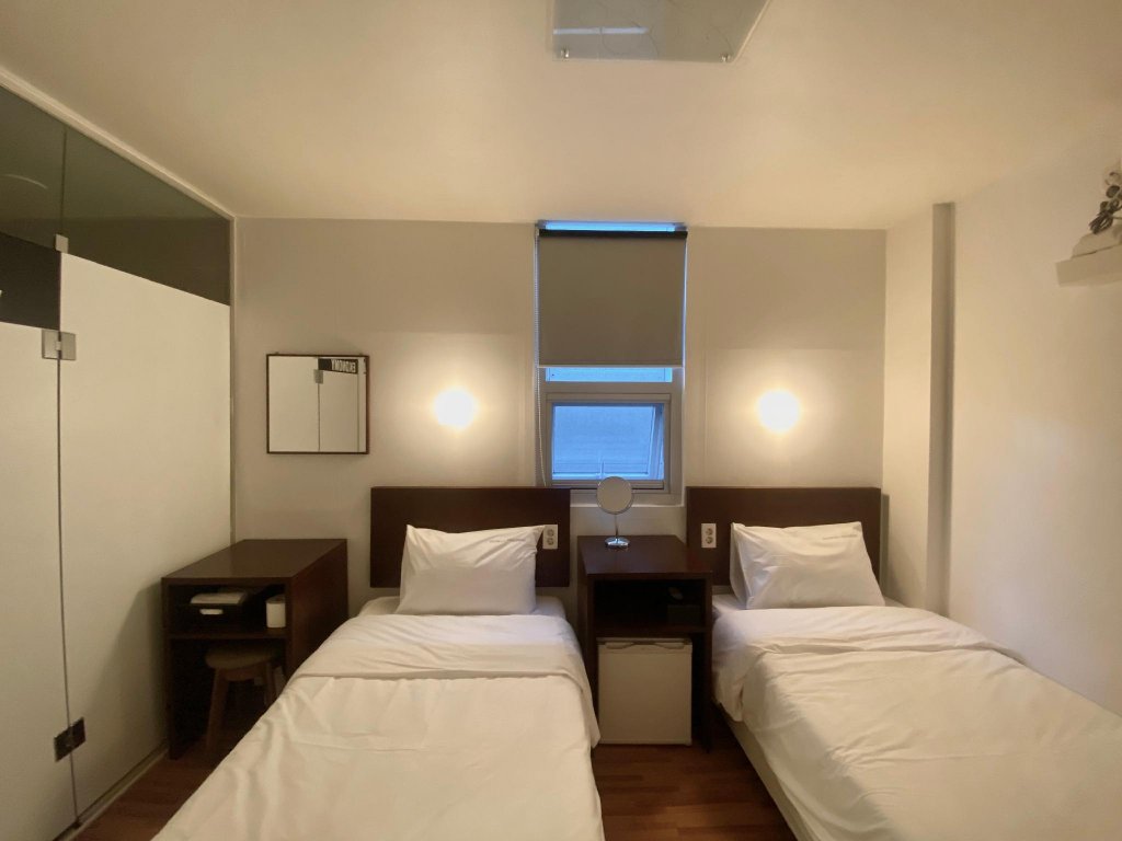 Фото Ekonomy Guesthouse Haeundae