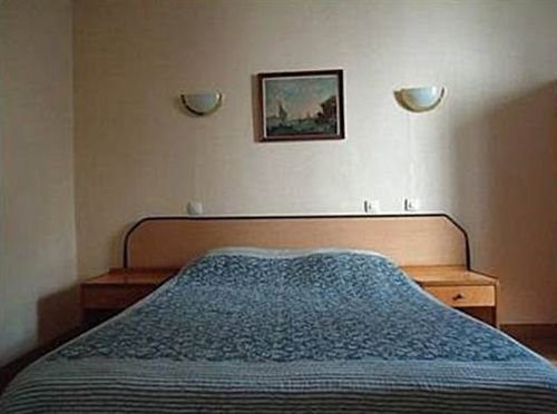 Фото Hipotel Paris Voltaire Bastille