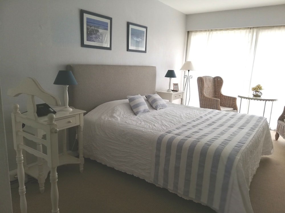 Фото Hôtel Le Castellan