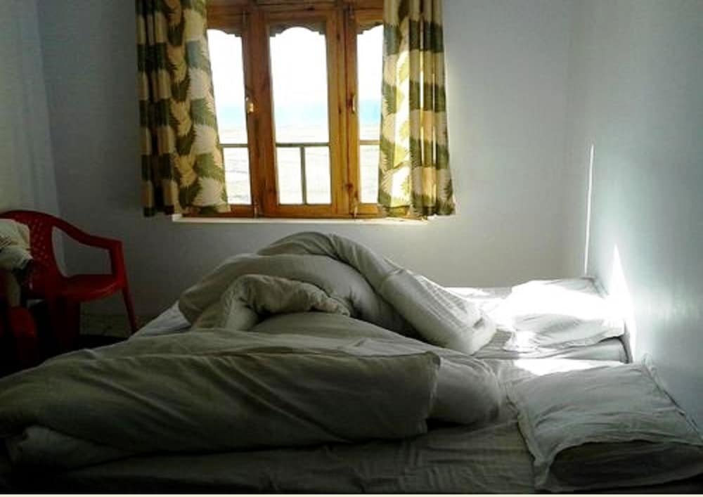 Фото Tih Tsomoriri Hotel Lake View