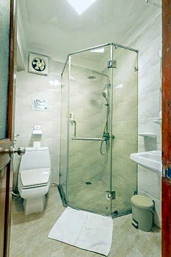 Фото Hanoi Little Town Hotel