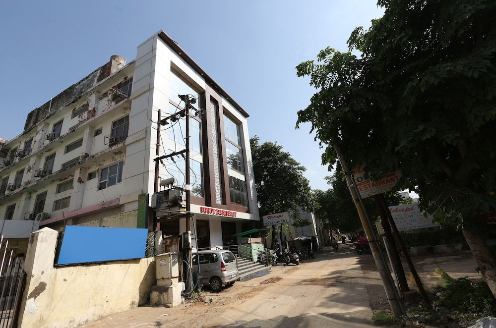 Фото отеля 2