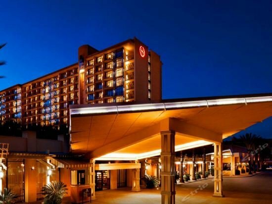 Гостиница Sheraton Park Hotel at the Anaheim Resort в Анахайме