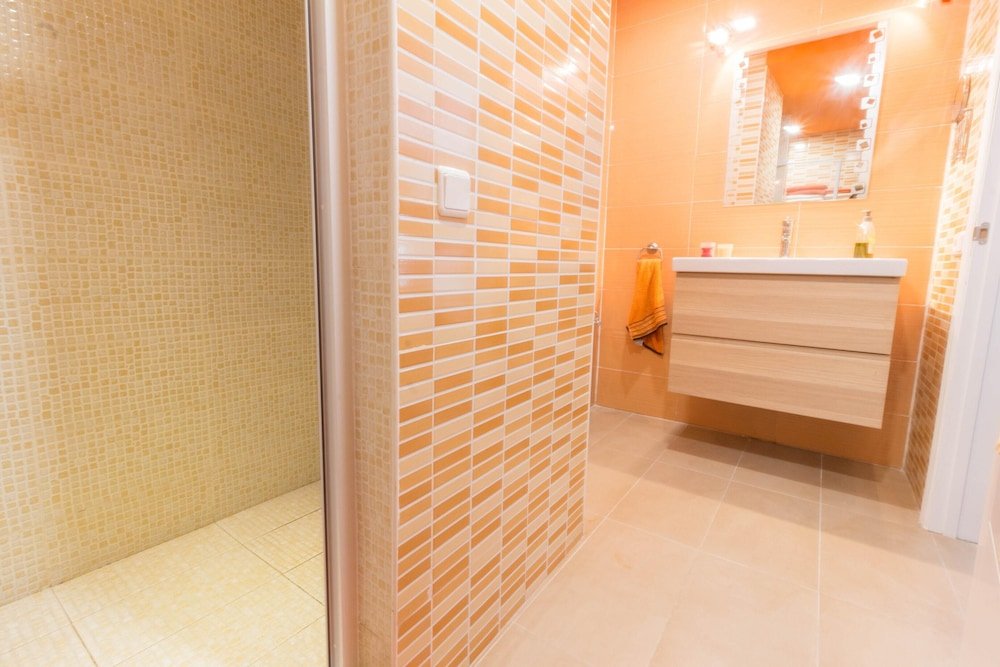 Фото Apartment With 2 Bedrooms in Las Palmas de Gran Canaria, With Wifi - 1