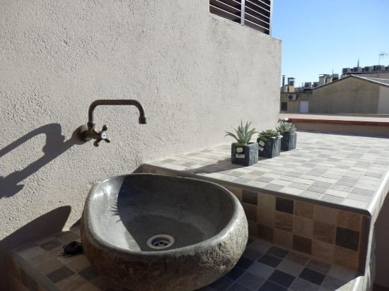 Фото 1 Bedroom Private Rooftop Terrace