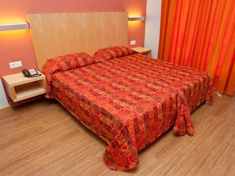 Фото Kronos Hotel