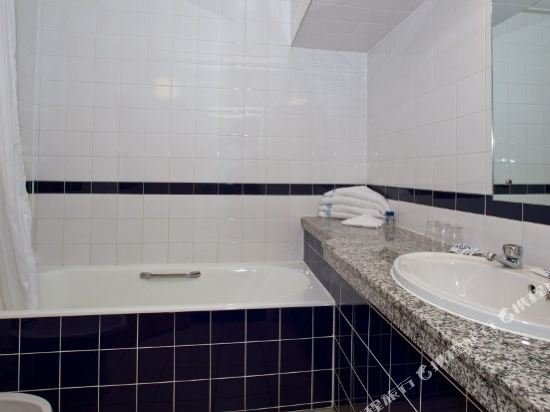 Фото Royal National Hotel