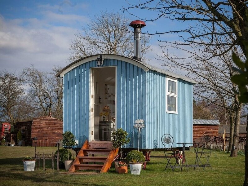 Гостиница Skipbridge Farm Cottages