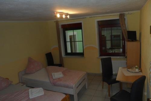 Фото Regenbogen Hotel