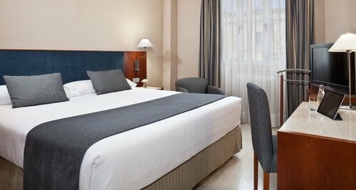 Внешний вид отеля Nh Córdoba Califa Hotel в Кордове, фото 2