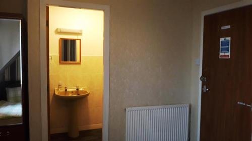 Фото Meldrum arms hotel