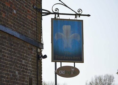 Гостиница Feathers Hotel by Greene King Inns
