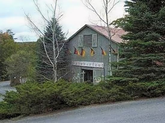 Фото Mountain Lake Lodge