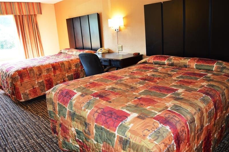 Фото Hollow Inn and Motel