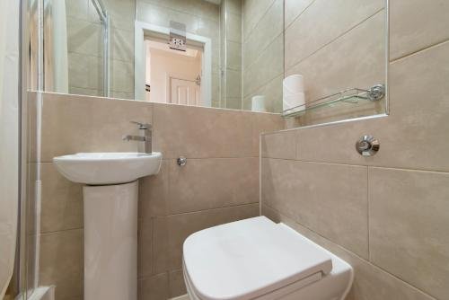 Фото 23 Matheson Road