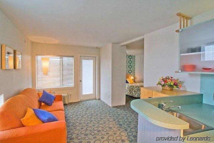 Фото Starlux Hotel