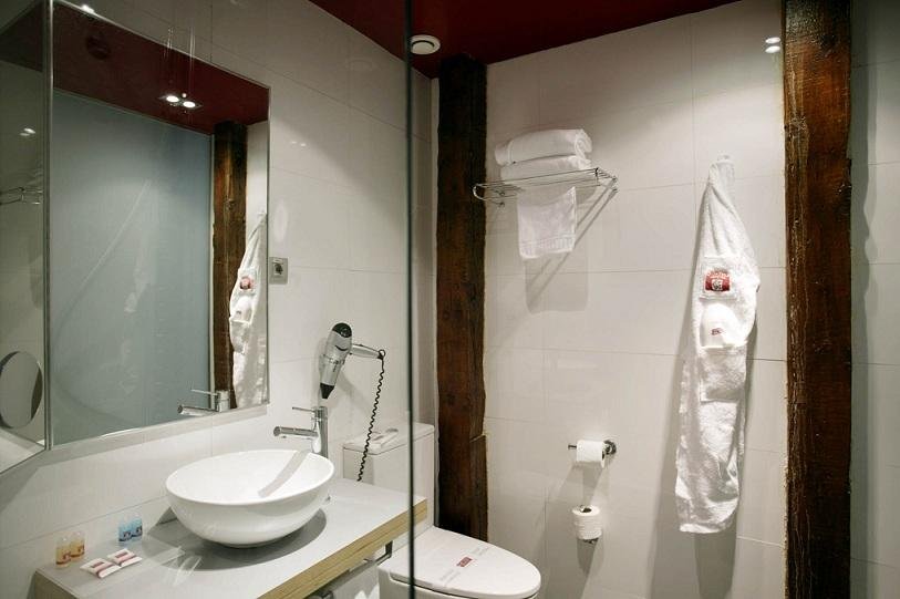 Фото Petit Palace Plaza España