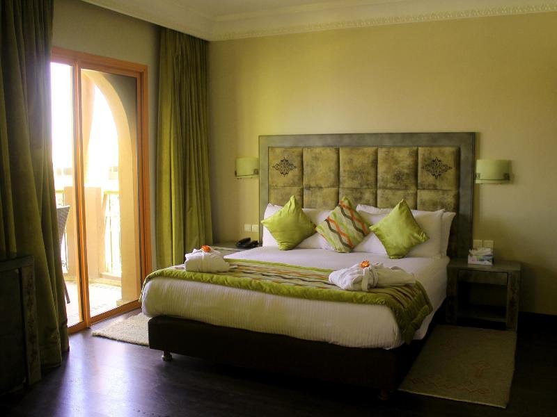 Фото Palm Plaza Hotel & SPA