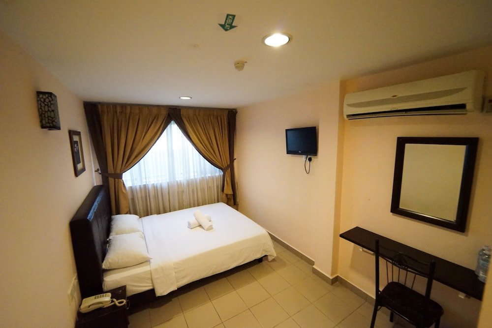 Фото Hotel A-One