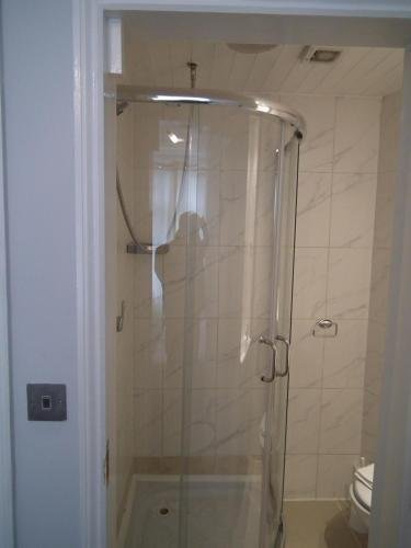 Фото The Cameron Hotel