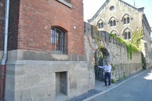 Гостиница Fronveste Das alte Knasthaus в Майнингене