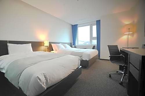 Фото Yongin Central Co'op Hotel