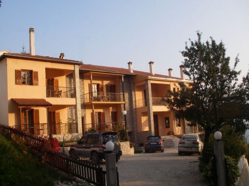 Фото отеля 1