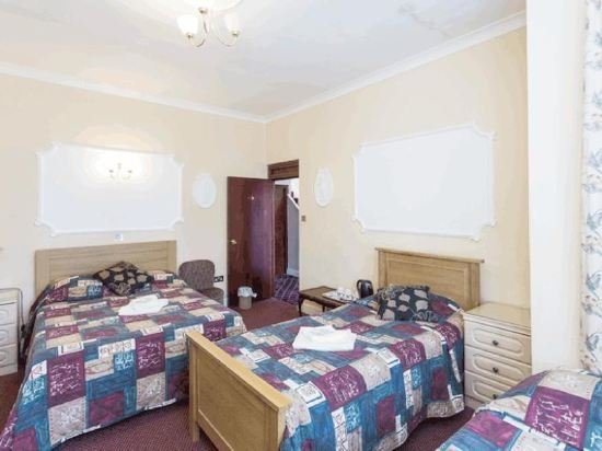 Фото Oyo Ridgeway Hotel