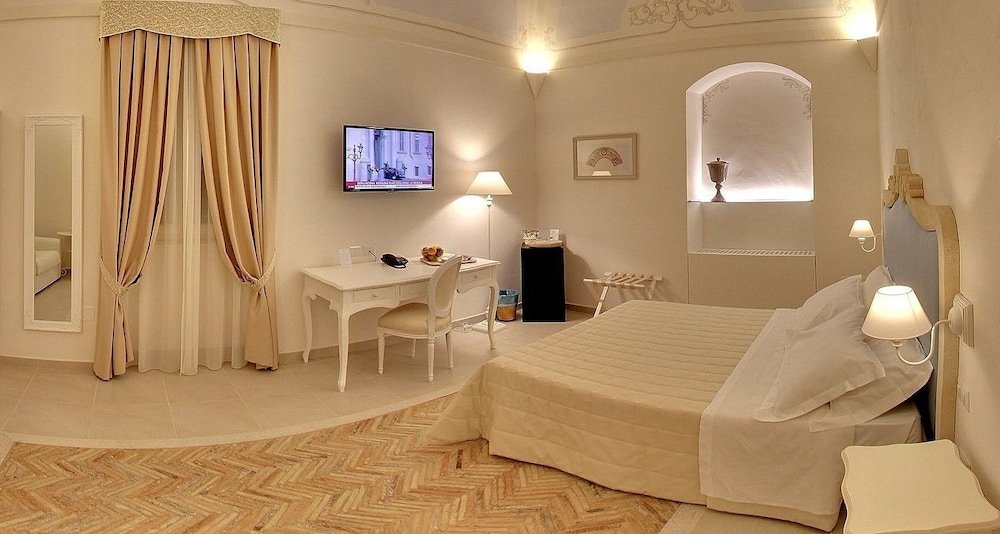 Фото Palazzo degli Abati