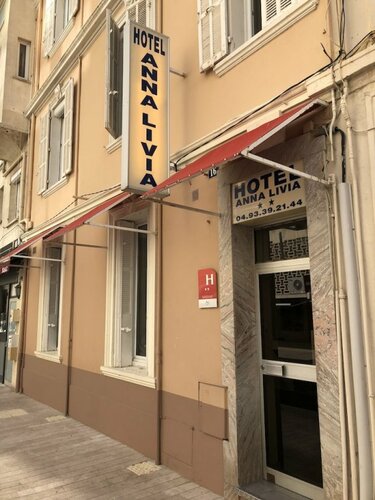 Гостиница Hotel Anna Livia в Каннах