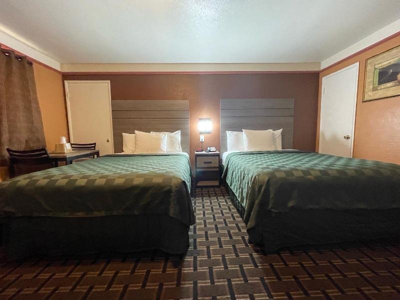 Фото New Corral Motel