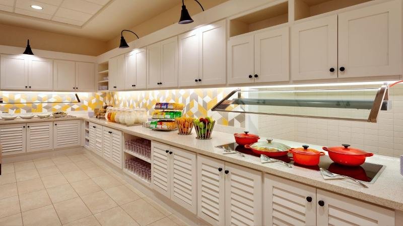 Фото Holiday Inn St. George Conv Ctr, an Ihg Hotel