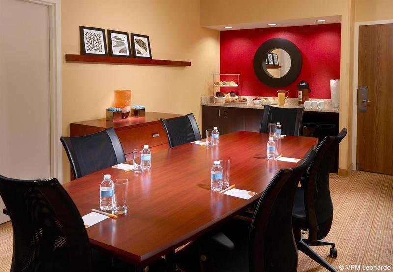 Фото Sonesta Select Atlanta Airport