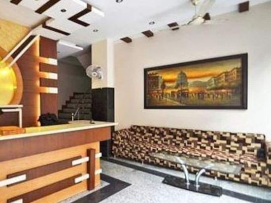 Фото Golden Wings