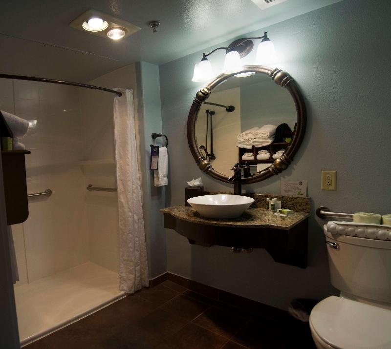 Фото Best Western Plus Plaza Hotel