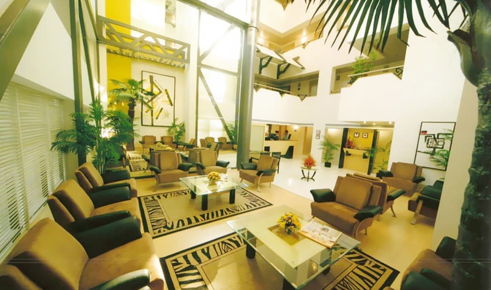 Фото The Coronet Hotel