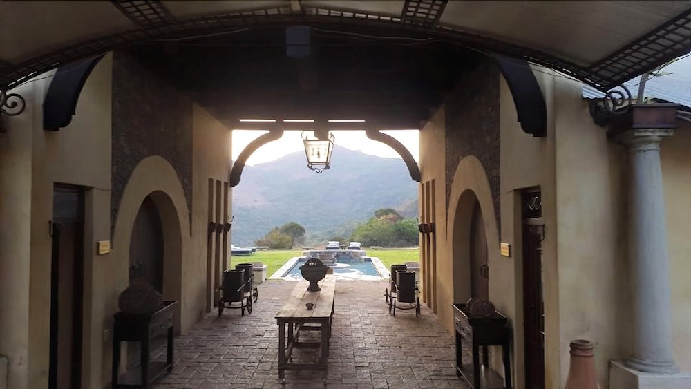 Фото Dawson's Game and Trout Lodge