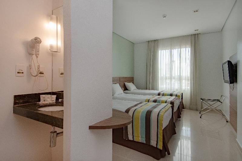 Фото Hotel Express Vieiralves