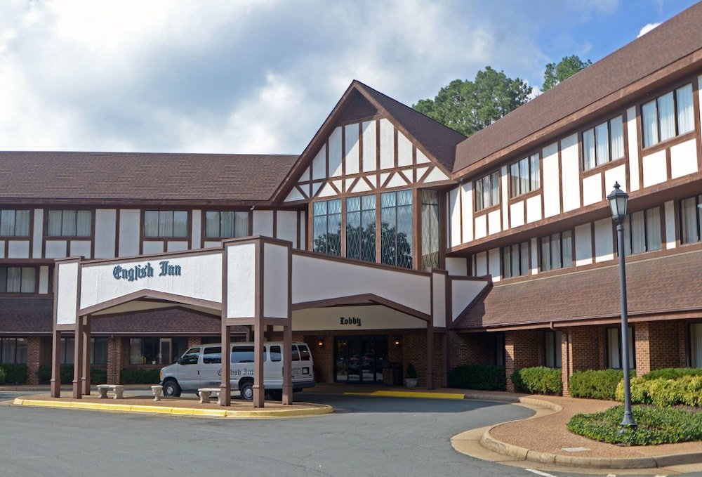 Фото English Inn of Charlottesville