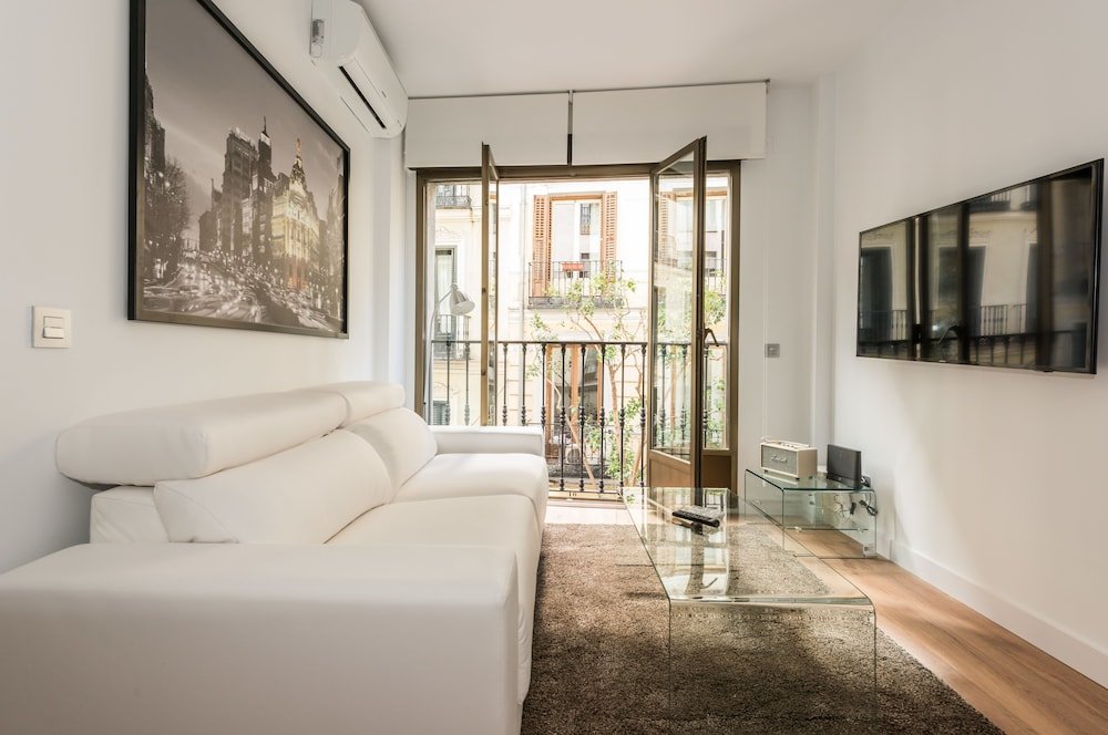 Фото Ópera Boutique - MADFlats Collection