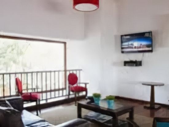 Фото Howard Johnson by Wyndham Express Inn Ituzaingo