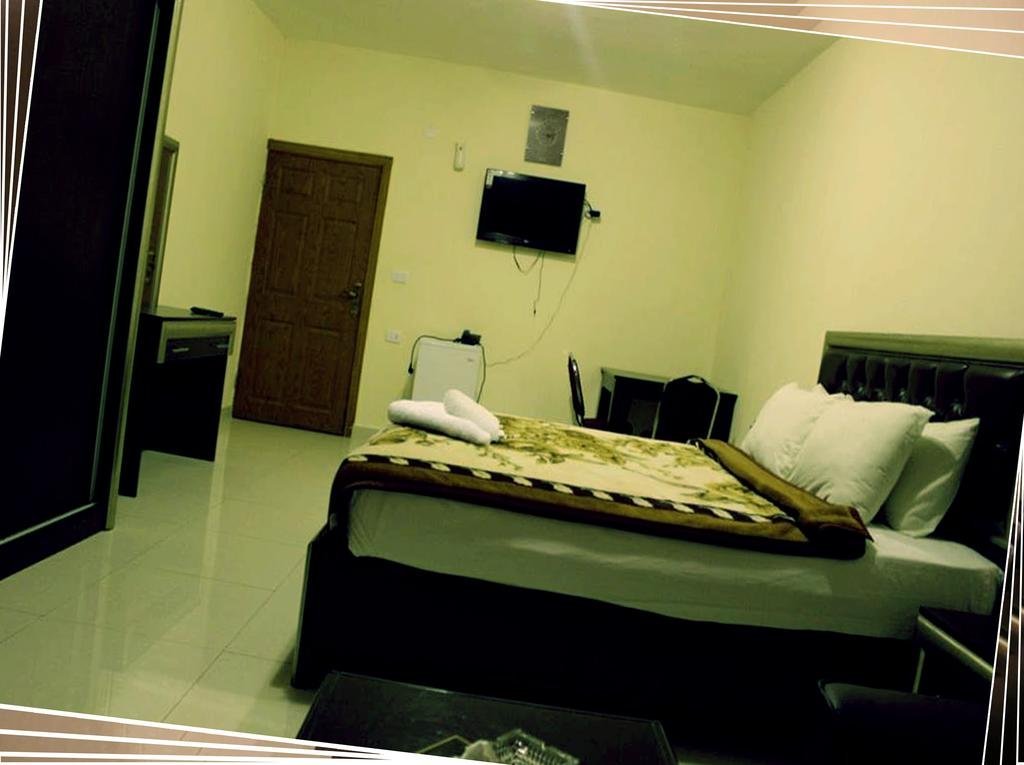 Фото Sara Crown Hotel