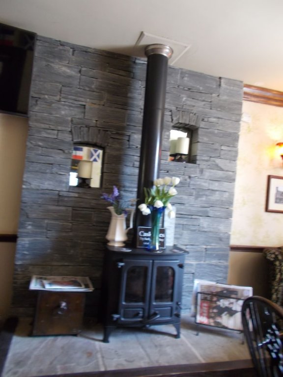 Фото The White Lion Hotel