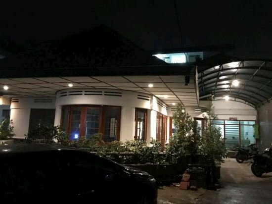 Hotel RedDoorz @ Supratman Street, Bandung, photo