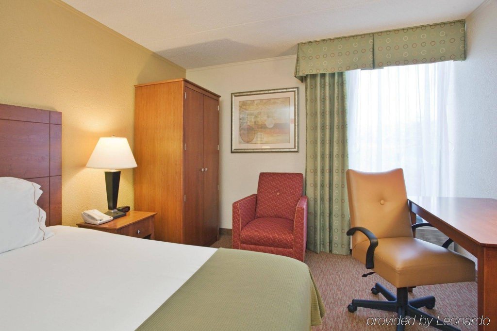 Фото Holiday Inn Express Lynchburg, an Ihg Hotel