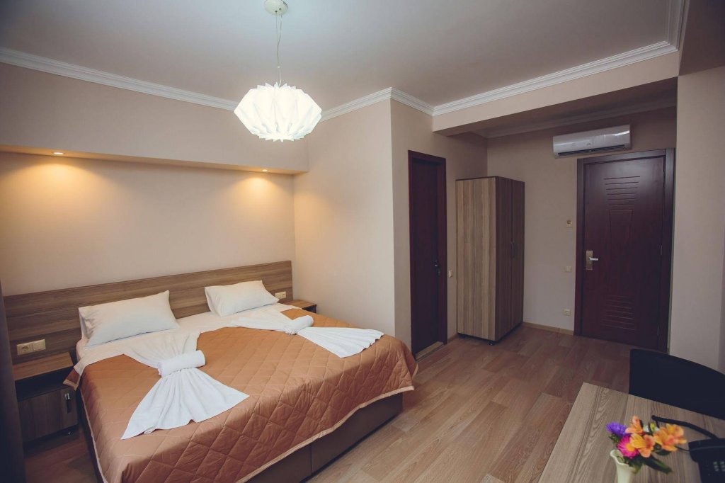 Фото Daisi-Sunset Hotel