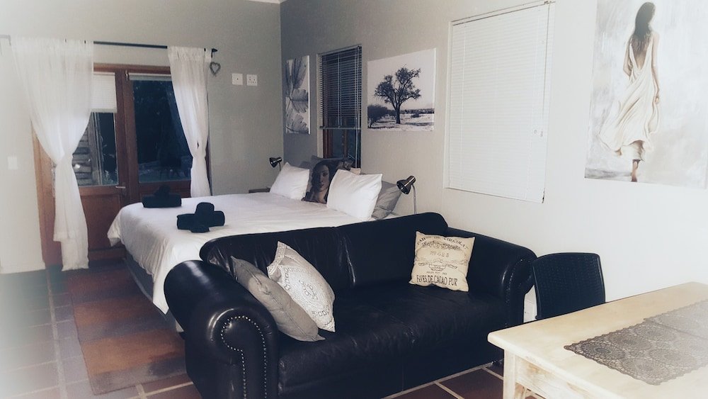 Фото Surfed Out - Plettenberg Bay