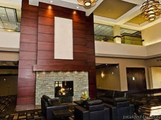 Фото Chateau Nova Yellowhead